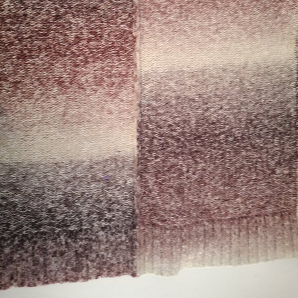 Hollister Ladies Button Front Cardigan - Picture 7 of 10